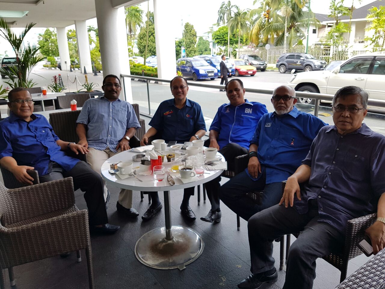 Berapakah Gaji Bulanan Diterima Seorang Pegawai Khas Menteri Iluminasi
