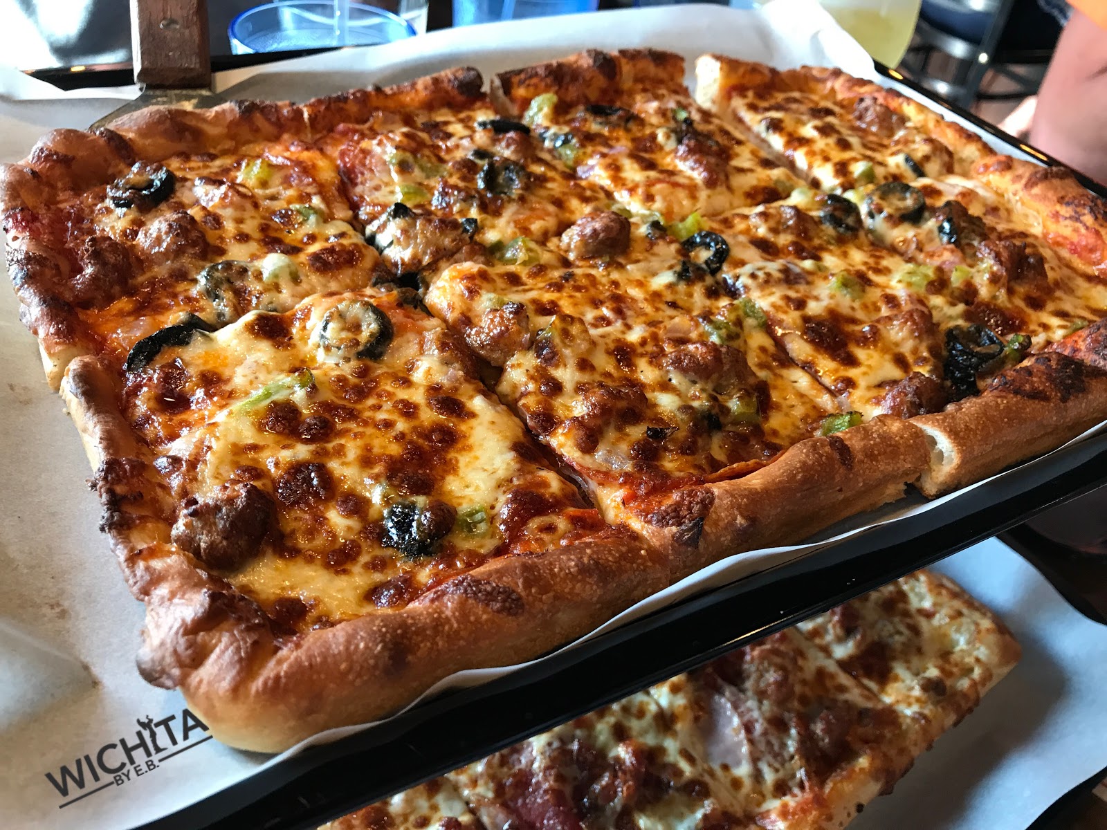 First Look at Ziggy's Pizza East a sequel that's worth it Wichita By E.B.