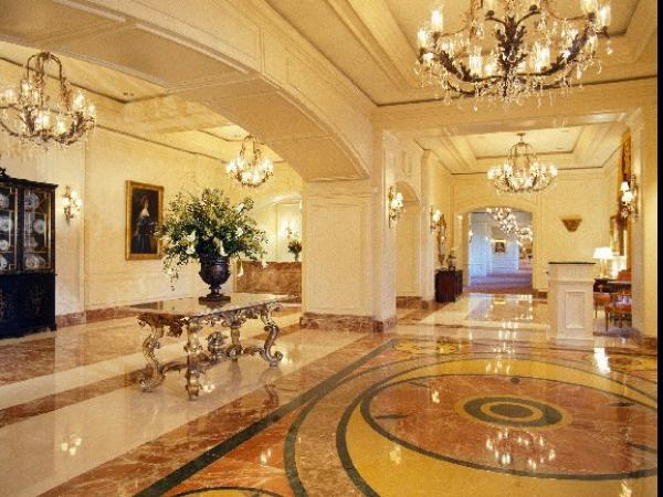 ILLUMINATION: The Ritz in Paris