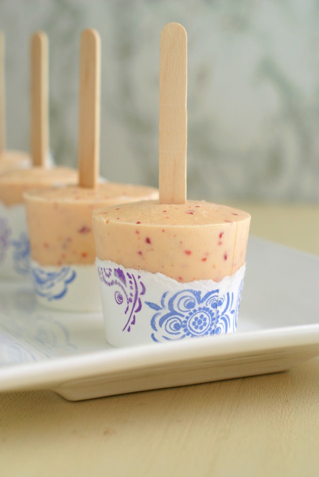 Peach Yogurt Pops are a light and sweet 3-ingredient treat made with juicy fresh peaches and creamy Greek yogurt.