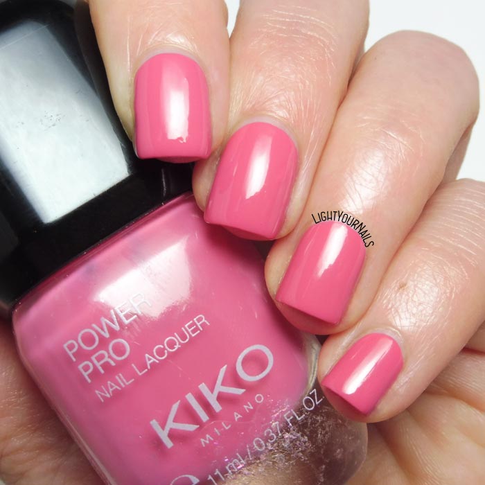 Smalto rosa Kiko Power Pro 108 Strawberry Milkshake pink creme nail polish #kikonails #kikocosmetics #kikotrendsetter #lightyournails