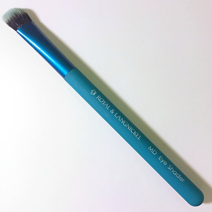 Royal & Langnickel medium eye shader brush Royal & Langnickel medium eye shader brush