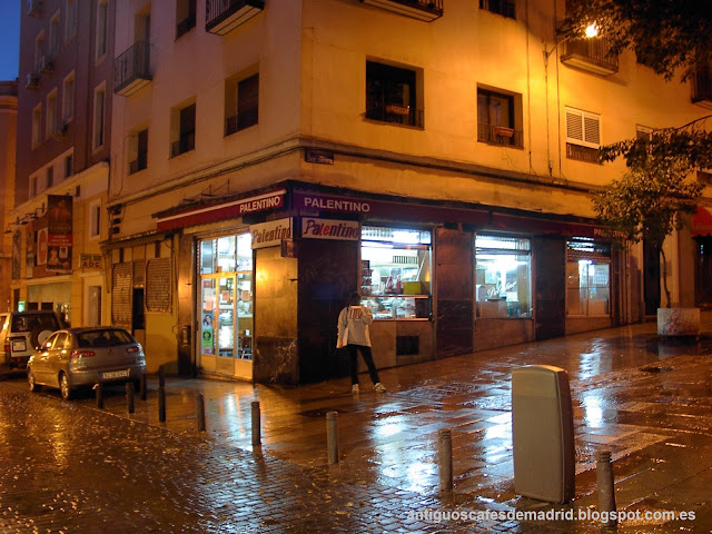 Una vuelta por la calle del Pez y el Palentino con Antiguos Cafés de Madrid. 2AntiguosCafesdeMadrid%2B2014