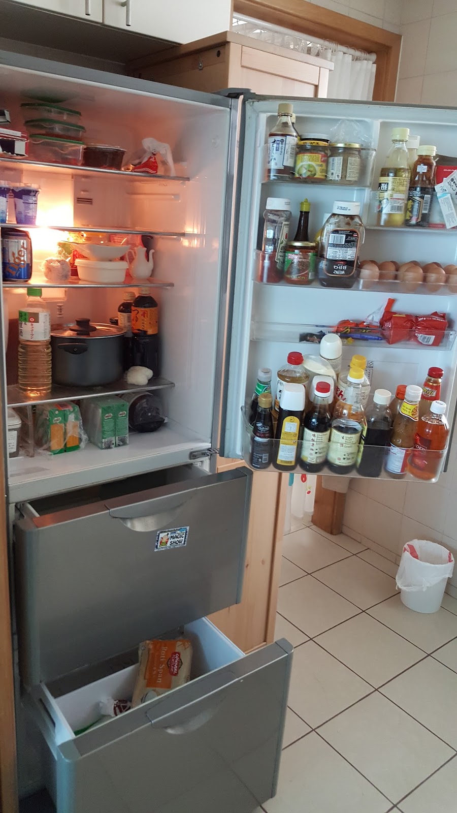 Fridge repair Refrigerator repair Singapore Hitachi Fridge Repair