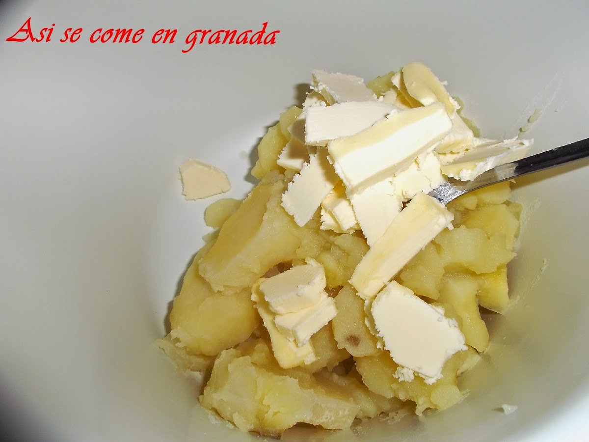 Así se come en Granada.: Patatas duquesa