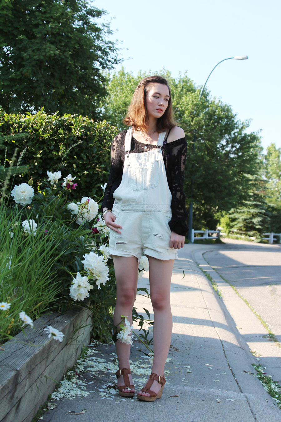 American Eagle, overalls, summer fashion, outfit of the day, ootd, swarovski, Choies, lace top, Franco Sarto