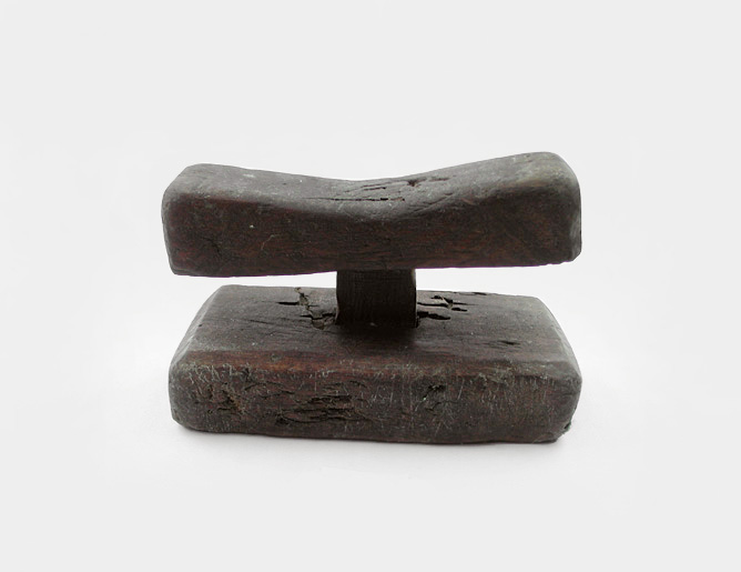 Korean Language Notes What is "pillow wood"?