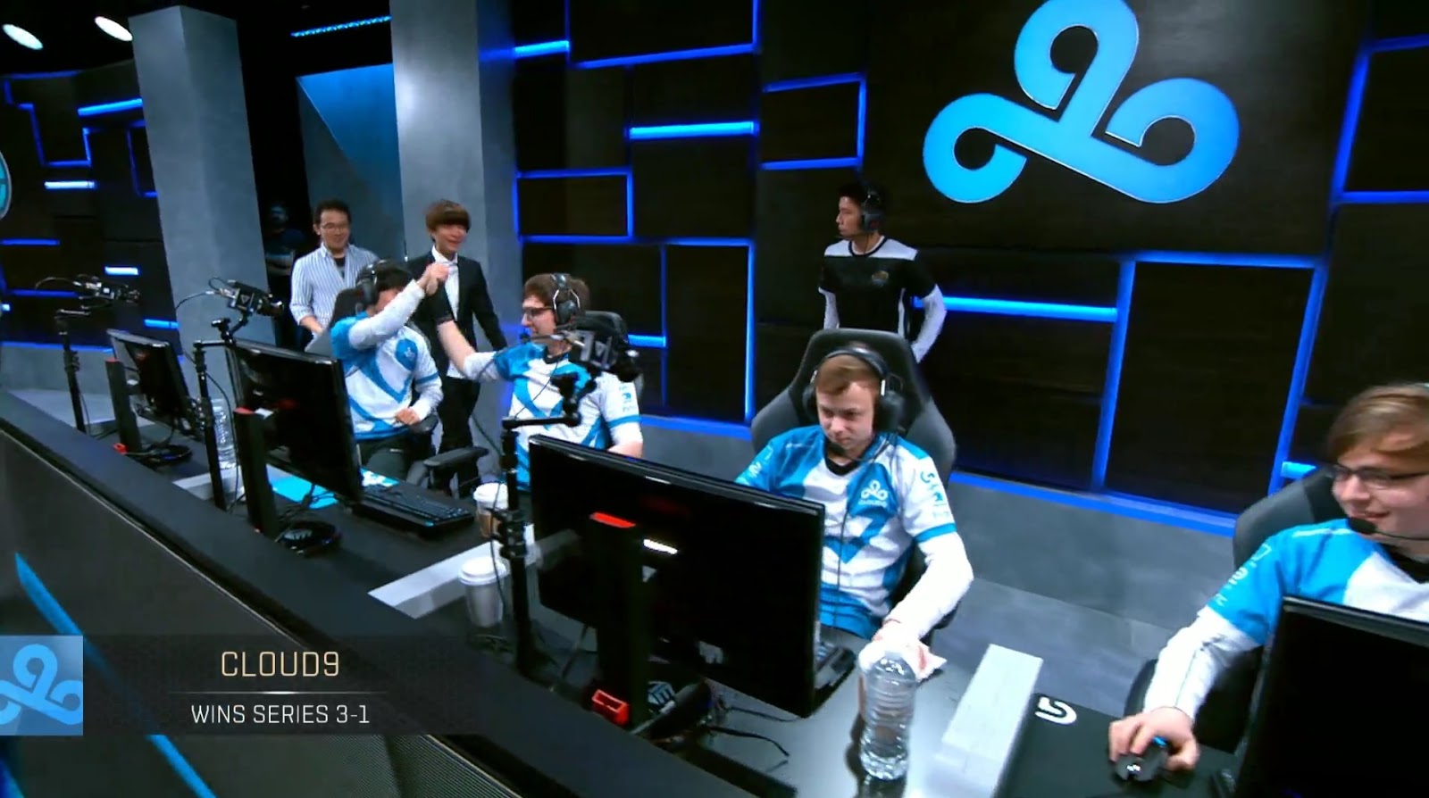 Surrender at 20: This Week in Esports [August 30th - September 5th]