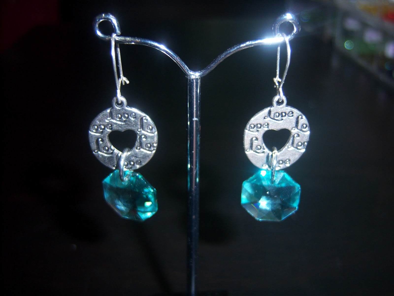 L'Atelier de Coloma: pendientes Love con octógonos turquesa