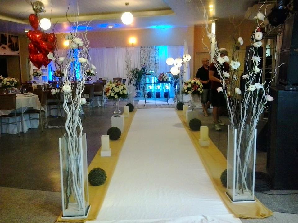 Decoração para casamento,decoração em Joinville,decoração,decorações,fotos de decoração, decoração para salão de festas,decoração para igreja,decoração para bodas de casamento, decoração para 15 anos,decoração para formatura,decoração para aniversários,decoração para festas, decoração de mesas,decoração para eventos,isso e muito mais no fone: 47-30234087 47-30264086 47-99968405..whats