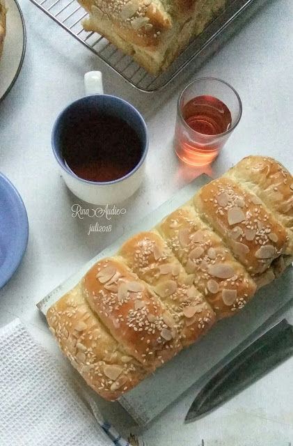 Roti Krumpul alias Roti Sobek - Kokibu | Aneka Resep Masakan Nusantara