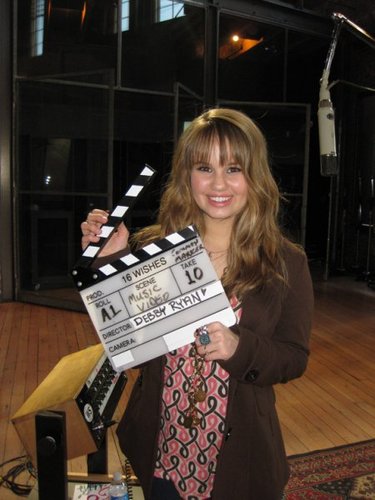 Mania Fake: Debby Ryan