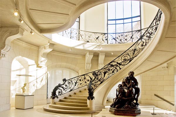 Luxury Curved Stairs Design