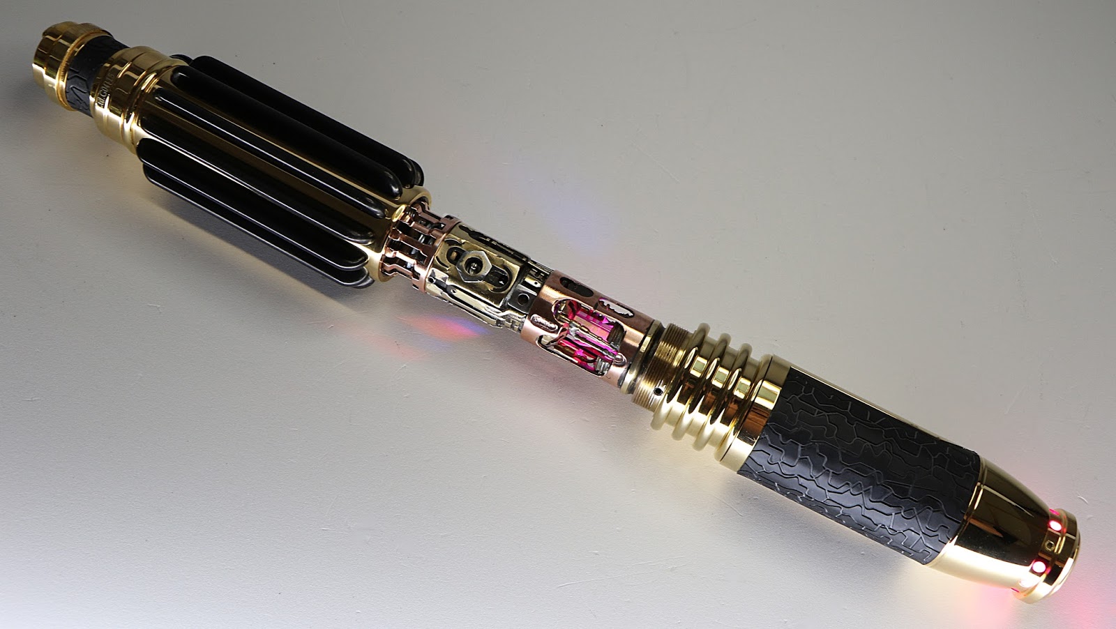 ROLIGHTSABERS Mace Windu Legend Lightsaber 24K gold