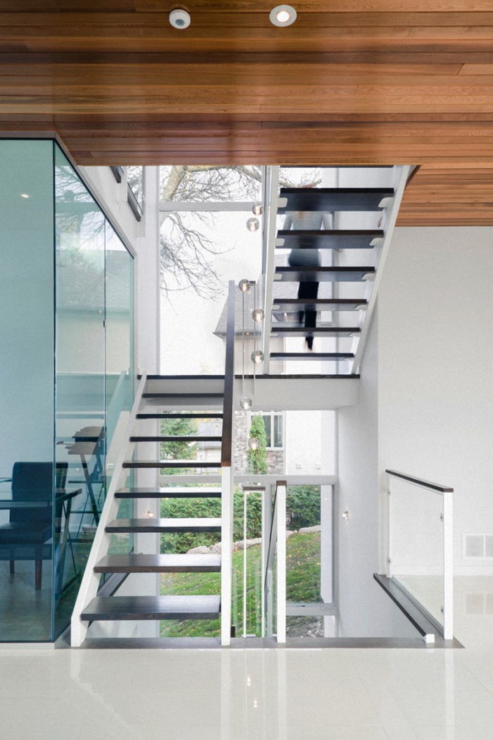 Cuidadosamente Orquestada Encuentros Interior-Exterior: Casa Río Ottawa