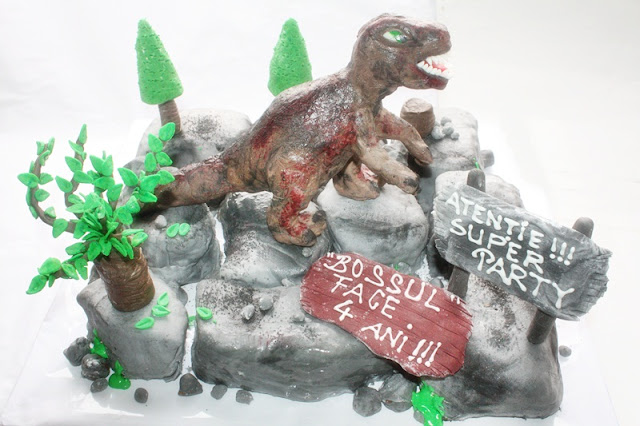 Dino cake