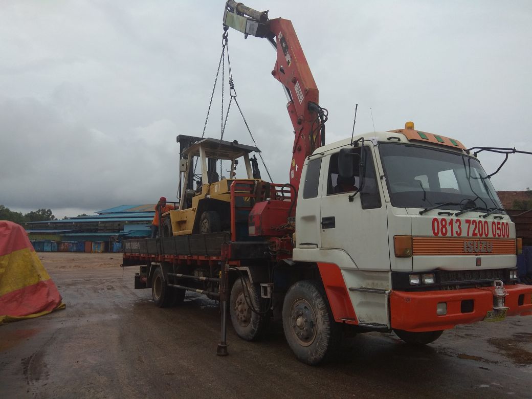Rental Crane Batam