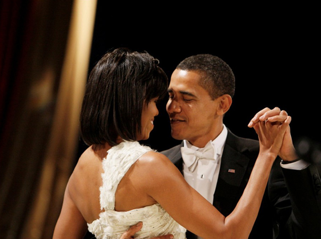 PRESIDENT OBAMA AND FIRST LADY MICHELLE OBAMA DANCE AT THE MIDWEST INAUGURAL BALL, JANUARY 20, 2009