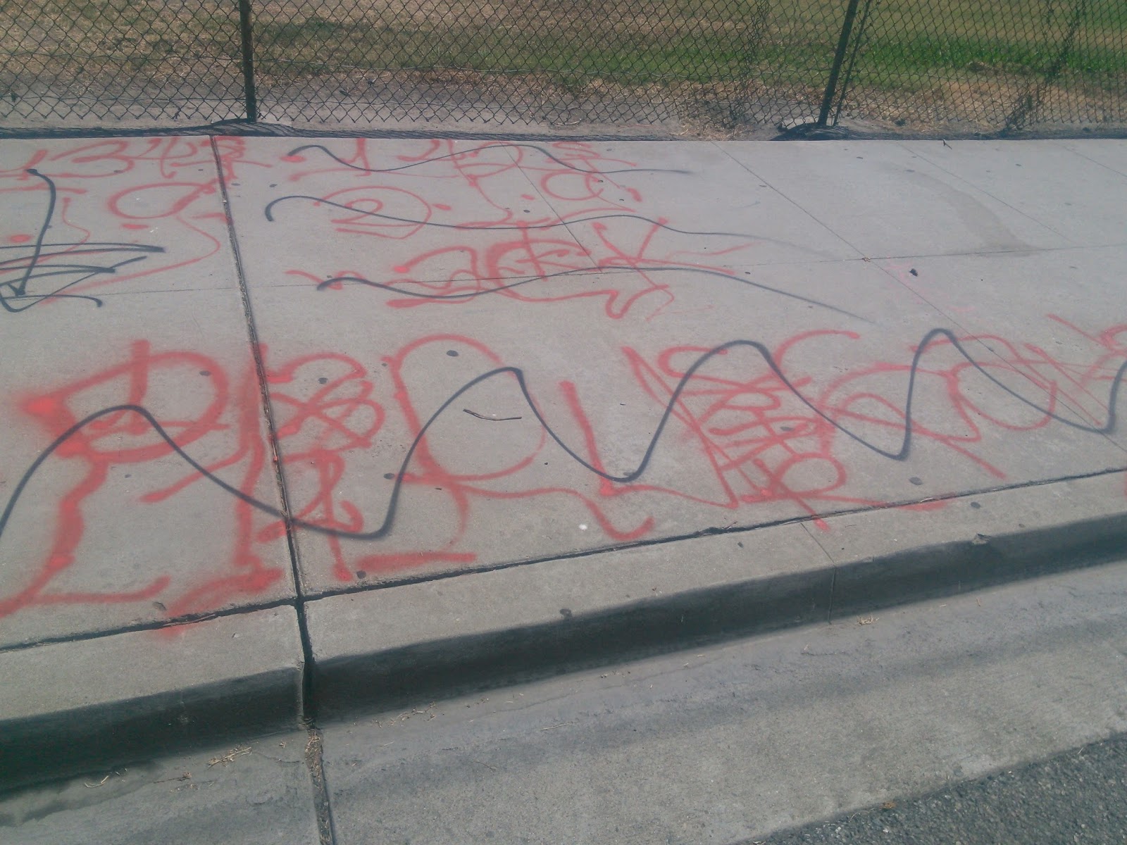 blood gangs graffiti west side piru ( 134 street )