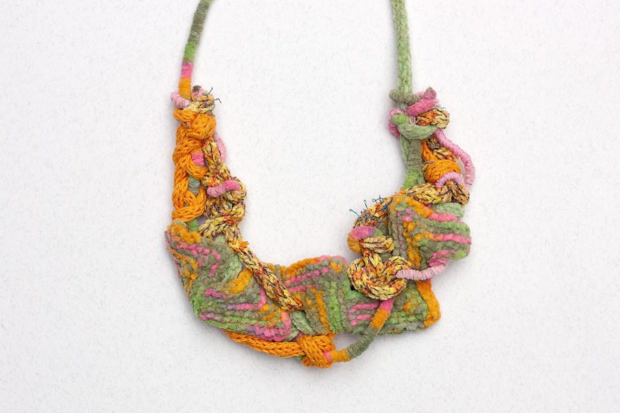 rRradionica Mango Tree . Handmade necklace and bracelet