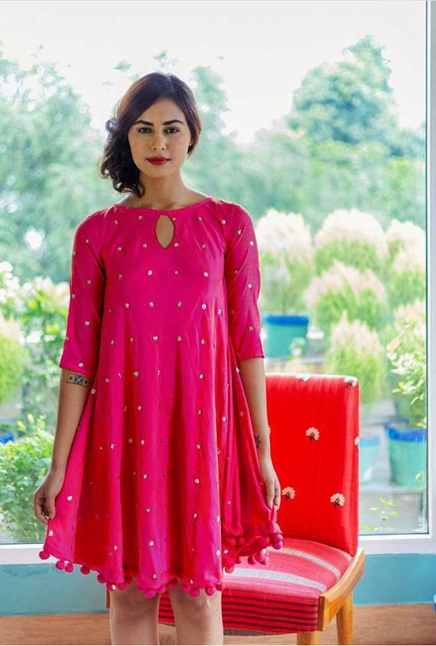 Types of Kurtis To Play Right In Trend