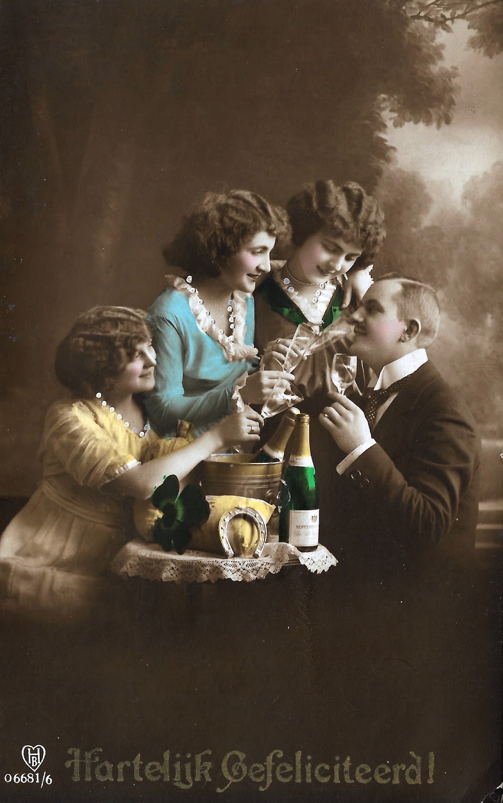 Een gelukkige kerel, drie dames