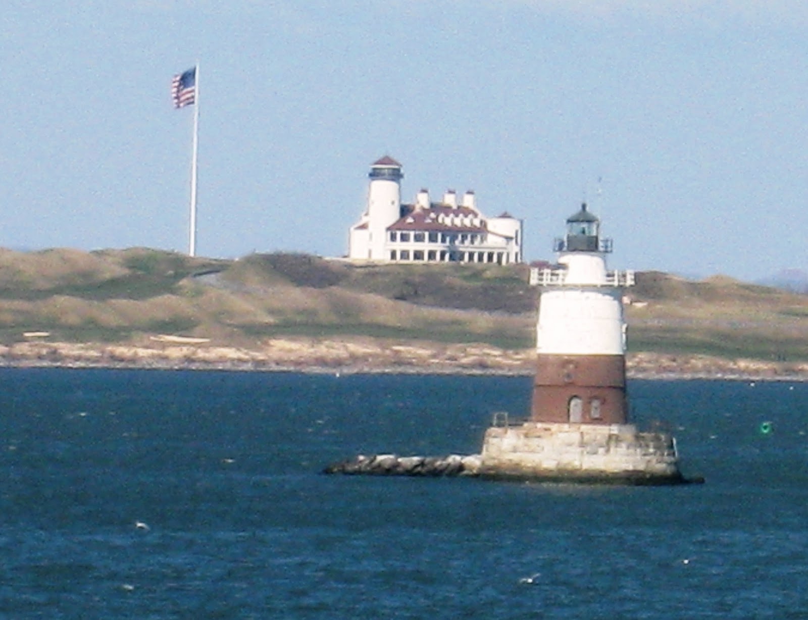 The Hawk's View Robbin's Reef Light House