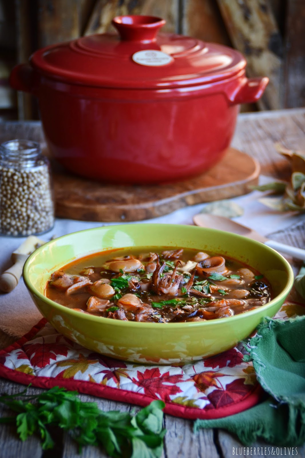 WHITE BEAN, KALE AND SQUID STEW IN COCOTTE 