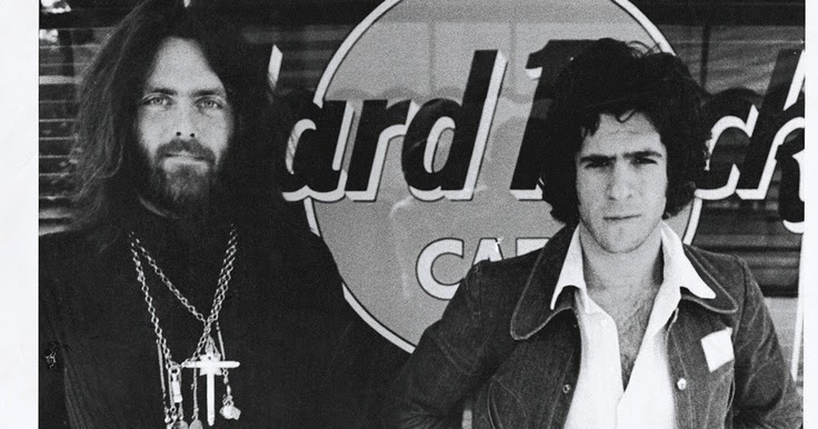 IÉ-IÉ: FUNDADORES DO HARD ROCK CAFE