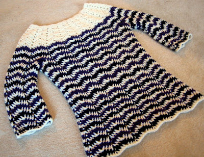  The Vintage Pattern Files: Free 1950's Style Crochet Pattern- Chevron Stripes 3-Season Sweater