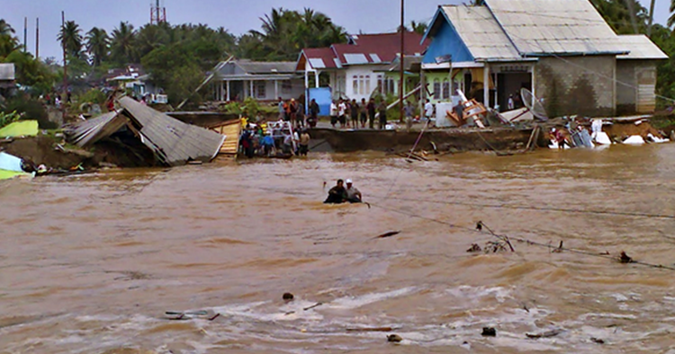 7+ Arti Mimpi Banjir Di Sawah