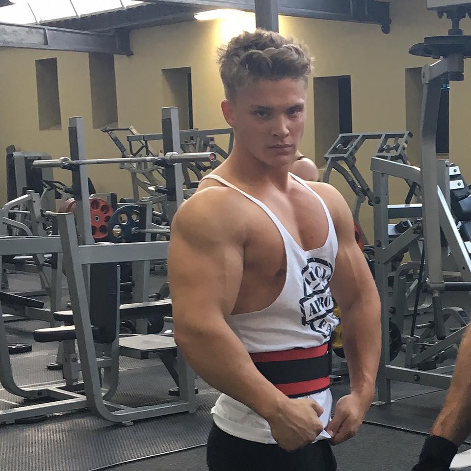 the beauty of male muscle Josh