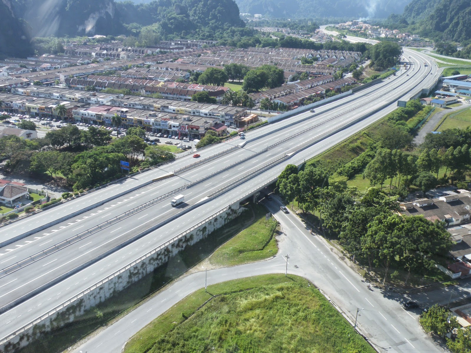 Klang Valley RM 2 Billion Highway - Malaysia