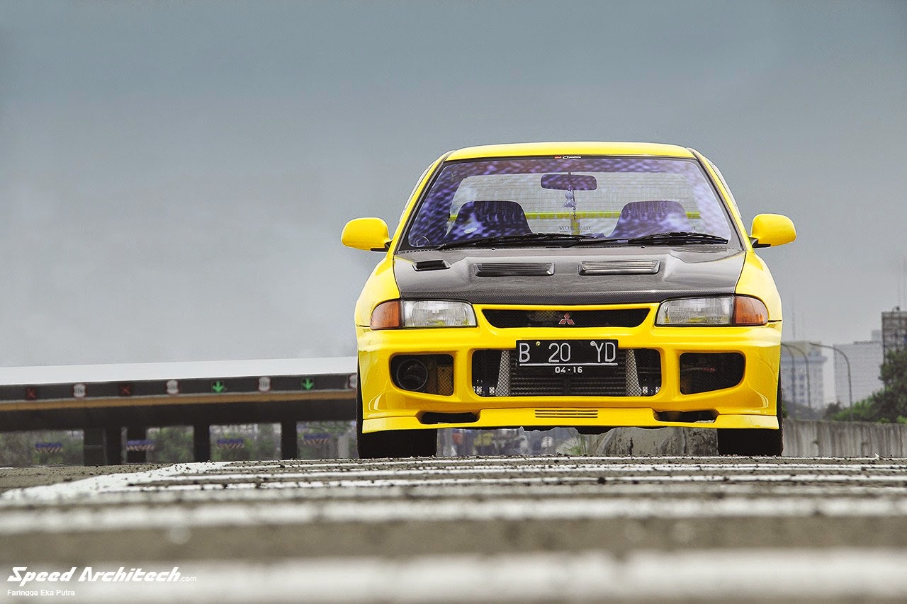 Gambar Mitsubishi Lancer Evolution Modifikasi Balapan Drag