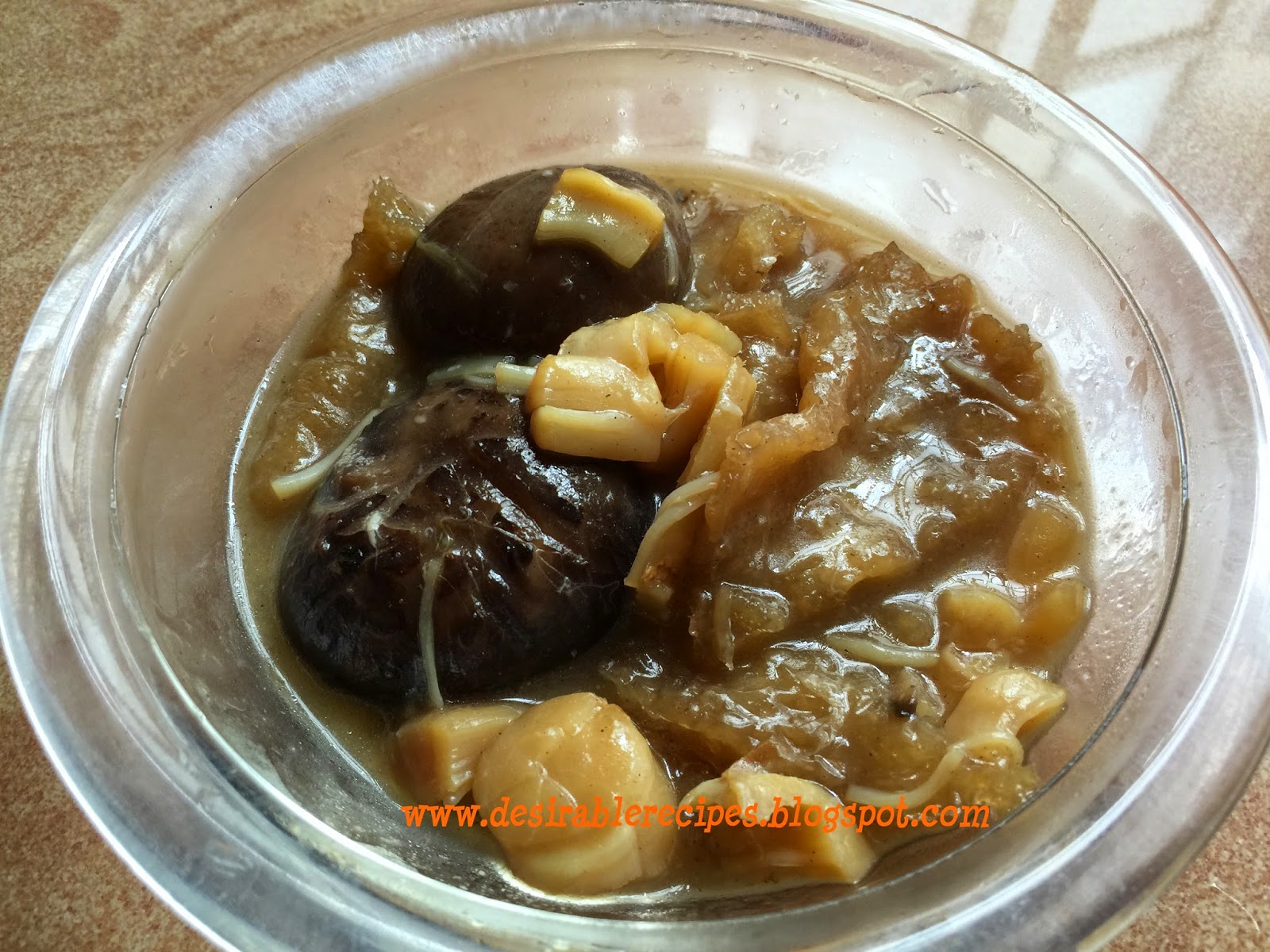 Braised Fish Maw with Dried Scallop and Dried Mushroom