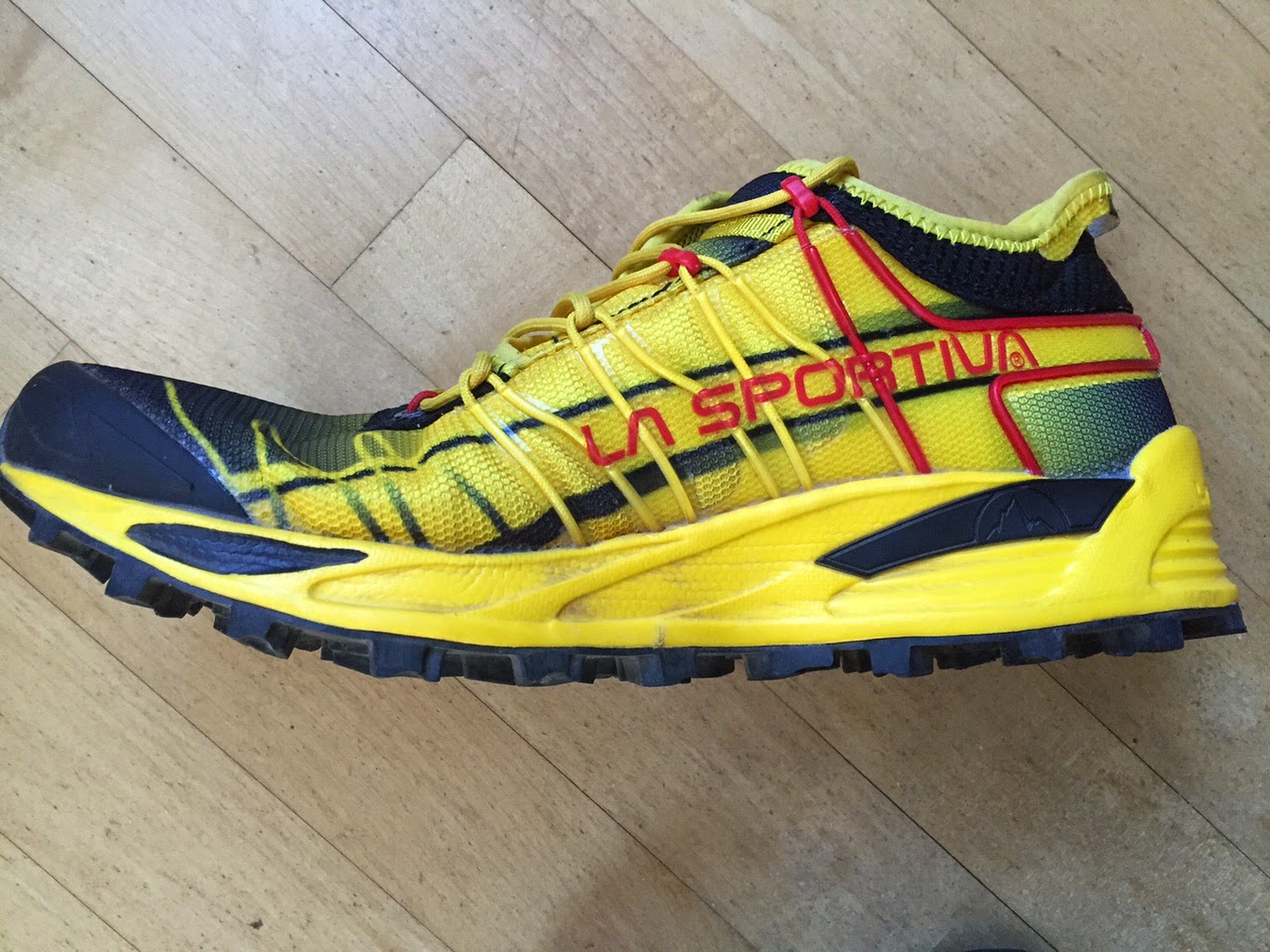 Road Trail Run: Review: La Sportiva Mutant: Very Supportive Upper, Great  Cushion, Deep Lugs, and an Agile Forefoot. All for Less than 11 oz.