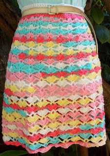 Sweet Nothings Crochet free crochet pattern blog, photo of the Gypsy shelled skirt ; free crochet skirt pattern