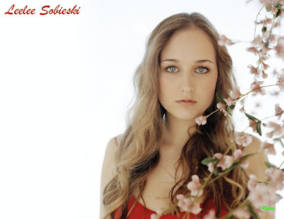 Leelee Sobieski Hollywood actress hot wallpapers: Leelee Sobieski