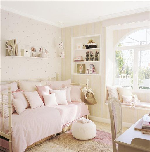 Decora tu habitación juvenil en color rosa