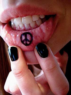 Lip Tattoo Ideas: Pictures Inner Lip Tattoo Ideas