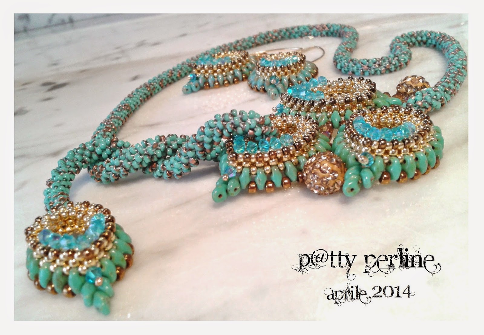 P@tty Perline : Eastern BlueBird (Sialia sialis) necklace and earrings