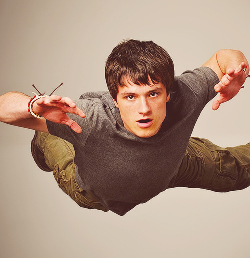 Zac naked ass: Josh Hutcherson naked ass I think its his ass
