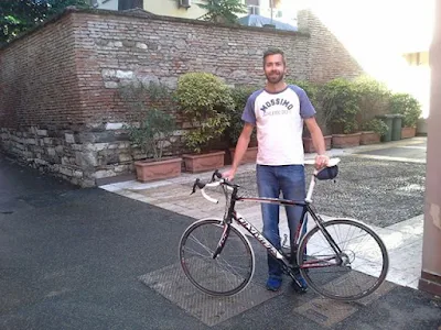 carbon road bike for rent in Brescia Italy