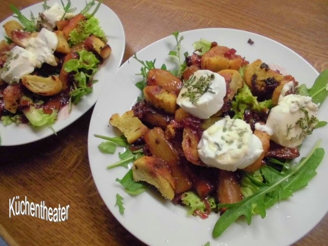 Küchentheater: Salat mit gebackenem Ziegenkäse, Knoblauch Croûtons und ...