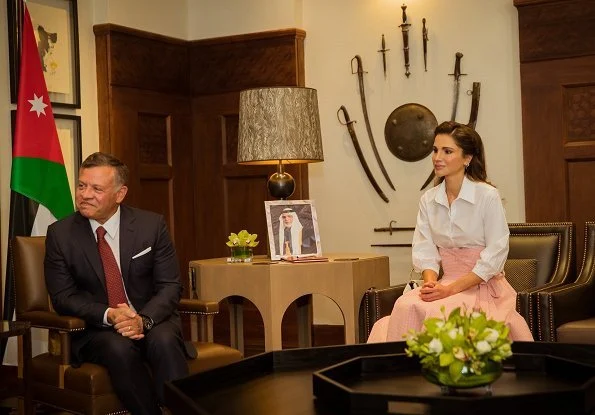 King Abdullah II of Jordan and Queen Rania of Jordan welcomed President Alexander Van der Bellen of Austria and his wife Doris Schmidauer in Amman