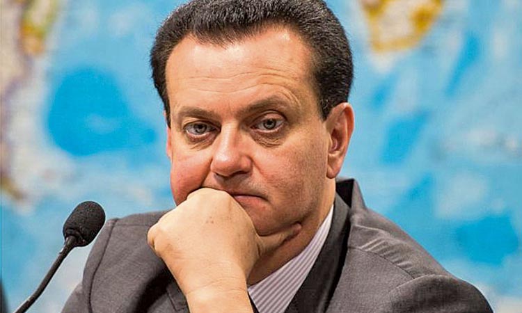 PF acha R$ 300 mil em dinheiro no apartamento de Kassab