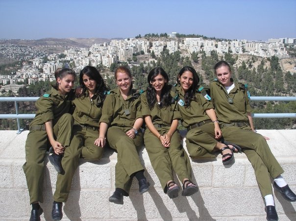 Beautiful Female Soldiers Of Israeli Defence Forces