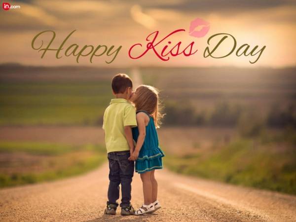 Happy Kiss Day SMS 2016 Happy Kiss Day SMS 2016