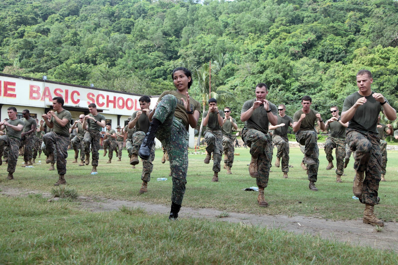 PHL has good jungle warfare school US mily official AFP