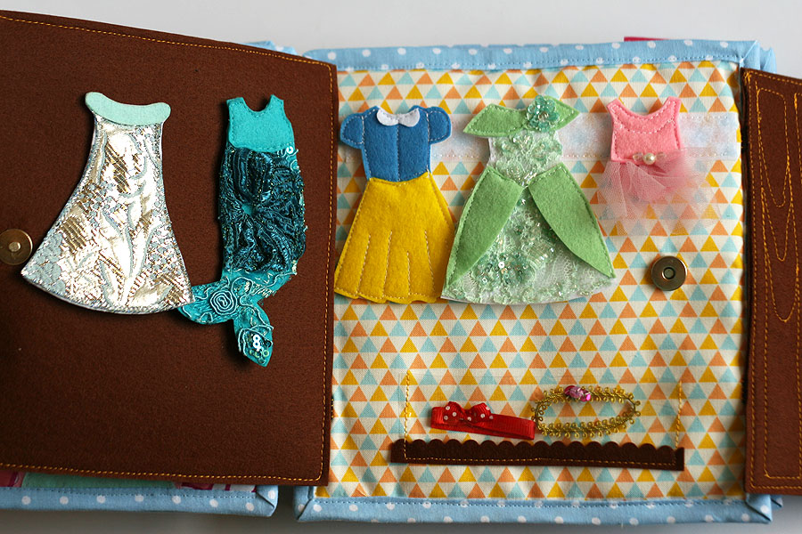 Handmade fabric travel dollhouse, quiet busy book